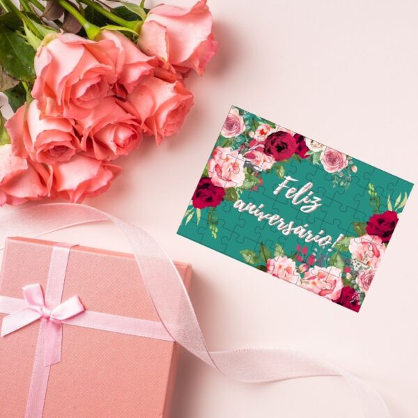 Quebra-cabeça "Feliz Aniversário - Rosas" - Série Puzzle Mensagem - 48 peças - Ambientação